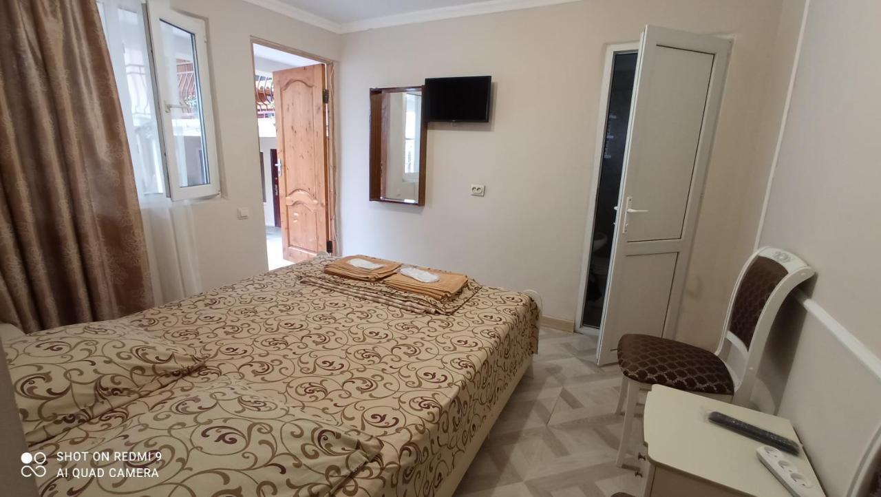 Samira Hotel Gagra Exterior photo