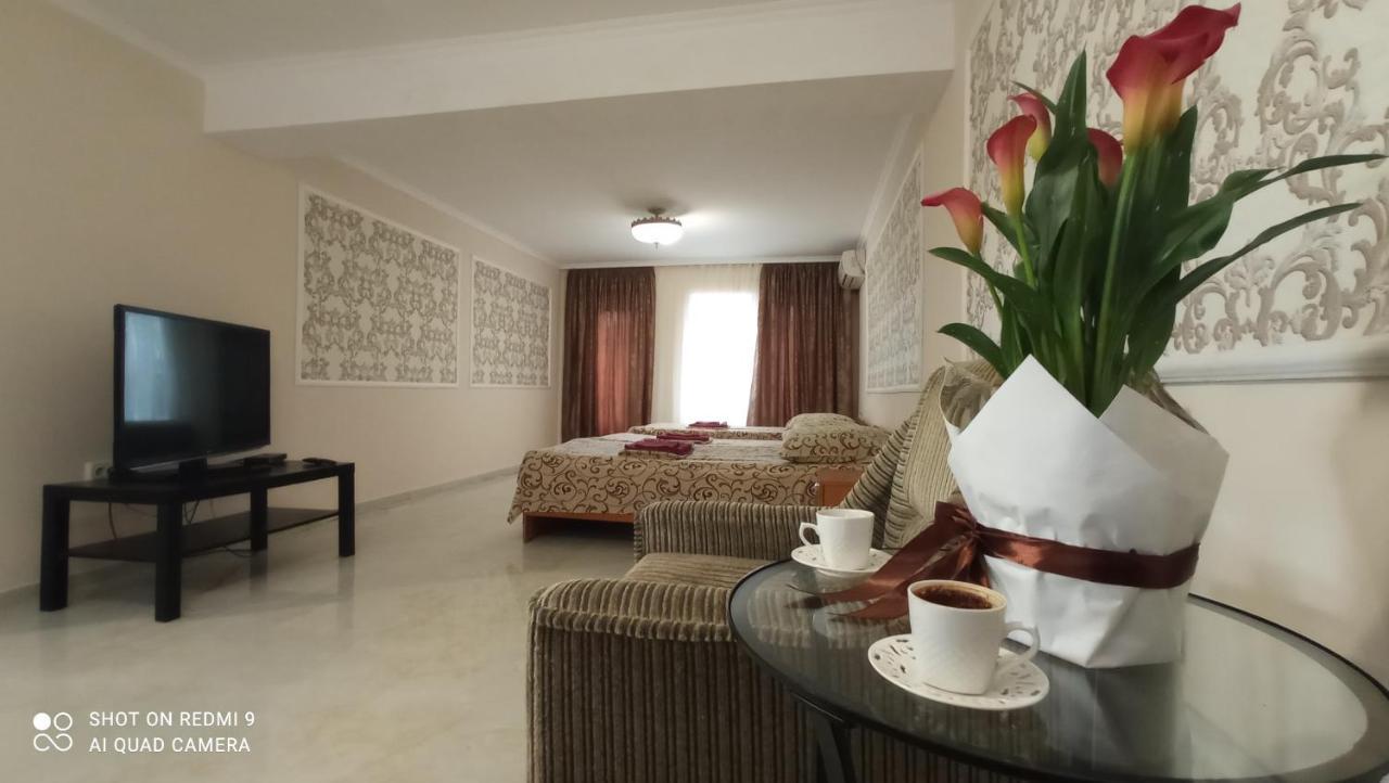 Samira Hotel Gagra Exterior photo