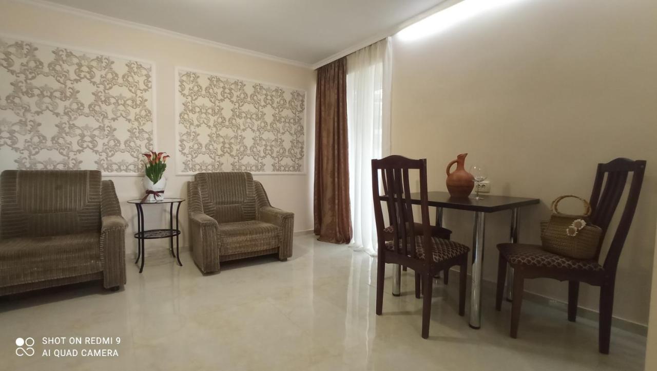 Samira Hotel Gagra Exterior photo